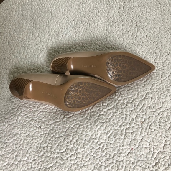 Calvin Klein Nude Pumps - Picture 4 of 4
